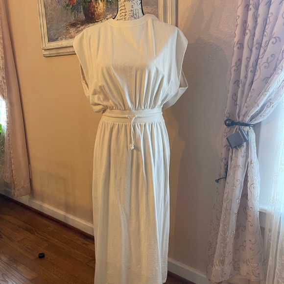 Zara Cotton Dress - Picture 6 of 10